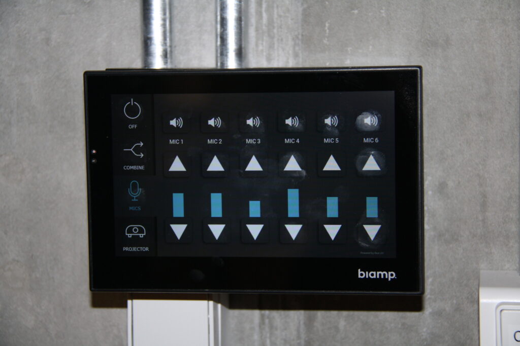 Biamp 7" touchpanel